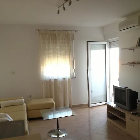 Apartment Birkic *